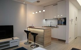 Sunny Apartment I